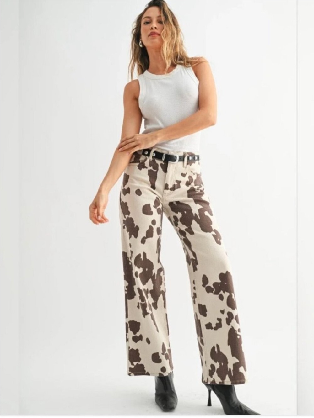 Abercrombie & Fitch The Baggy Low Rise Western Cow Print Jeans Size 28